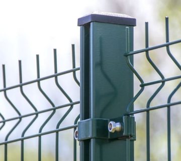 Ogrodzenie panelowe – jak zamontować płot panelowy?